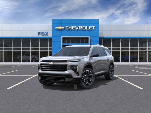 New 2026 Chevrolet Traverse High Country w/ LPO, Floor Liner Package image 8