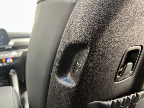 Used 2025 Kia Telluride S FWD image 24