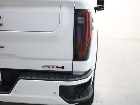 Used 2025 GMC Sierra 2500 AT4 w/ AT4 Premium Plus Package AWD/4WD image 77