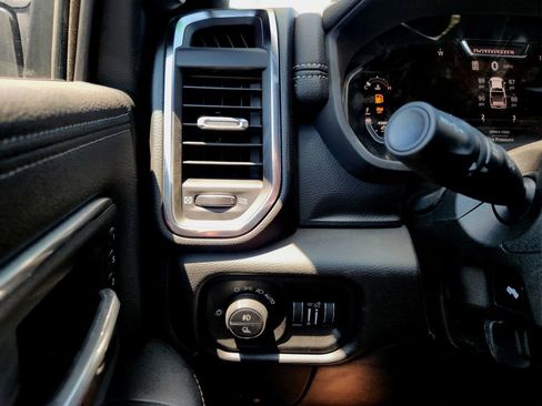 New 2025 RAM 2500 Laramie image 12