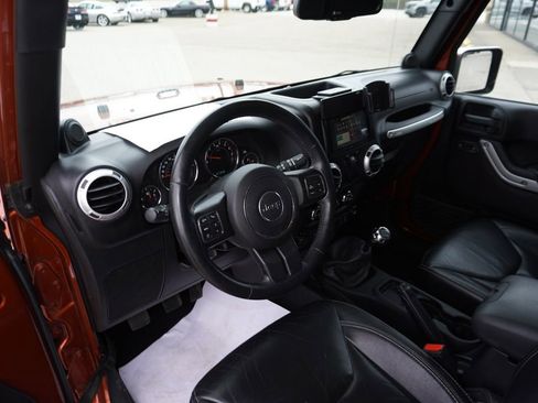 Used 2014 Jeep Wrangler Sahara w/ Dual Top Group image 25