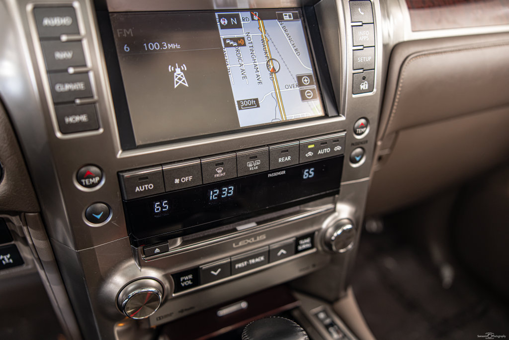 Used 2018 Lexus GX 460 Premium w/ Premium Package AWD/4WD image 26