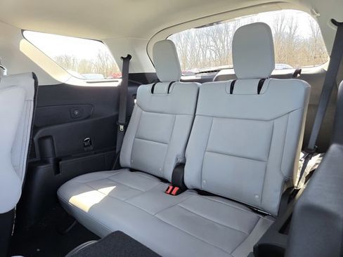 New 2026 Ford Explorer Active w/ Active Comfort Package image 23