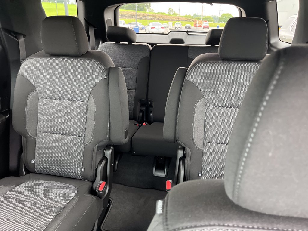 Used 2023 Chevrolet Traverse LT FWD image 13