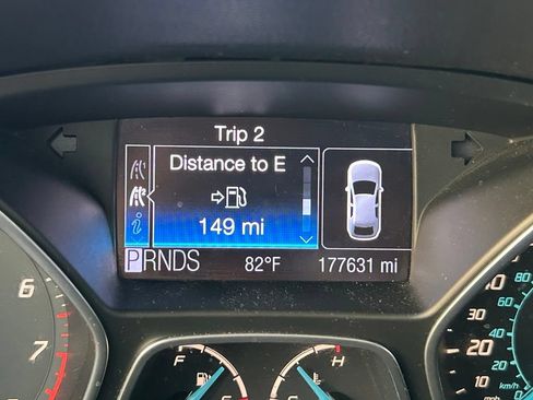 Used 2012 Ford Focus Titanium FWD image 26
