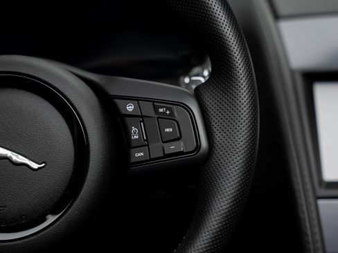 Used 2021 Jaguar F-TYPE R AWD/4WD image 50