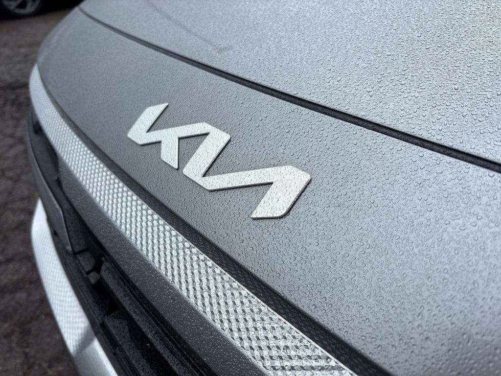 Used 2024 Kia Seltos SX AWD/4WD image 8