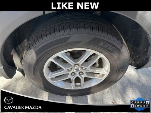 Used 2025 Ford Explorer Active image 9