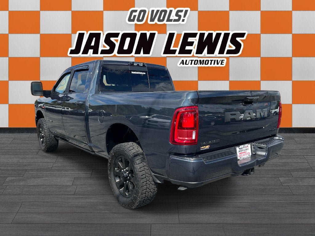 Used 2025 RAM 2500 Laramie AWD/4WD image 5