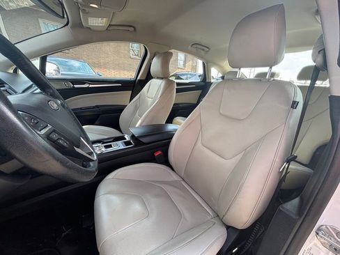 Used 2018 Ford Fusion Titanium image 14