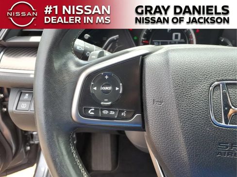 Used 2018 Honda Civic Sport image 13