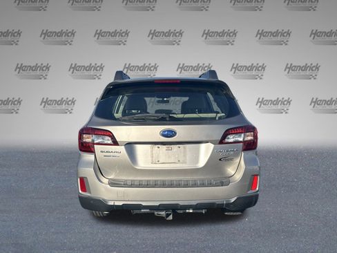Used 2017 Subaru Outback 2.5i image 6