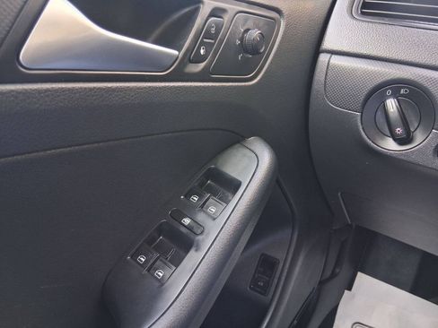 Used 2015 Volkswagen Jetta S FWD image 18