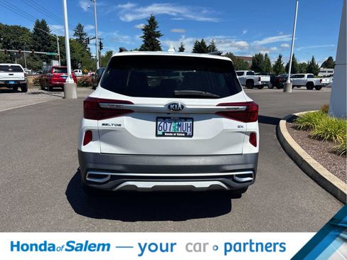 Used 2021 Kia Seltos EX AWD/4WD image 5