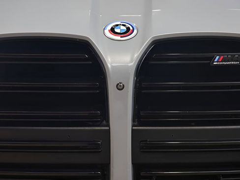 Used 2021 BMW M4 Competition w/ M Carbon Exterior Package image 18