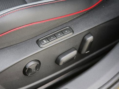 Used 2022 Volkswagen GTI Autobahn image 31