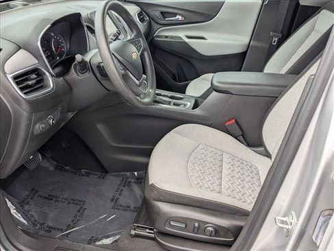 Used 2022 Chevrolet Equinox LS w/ LS Convenience Package FWD image 15