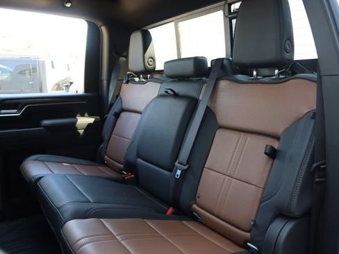 Used 2026 Chevrolet Silverado 2500 High Country w/ High Country Premium Package AWD/4WD image 33