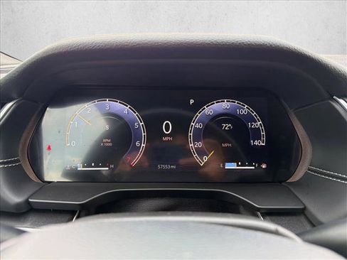 Used 2022 Jeep Grand Cherokee Altitude AWD/4WD image 11