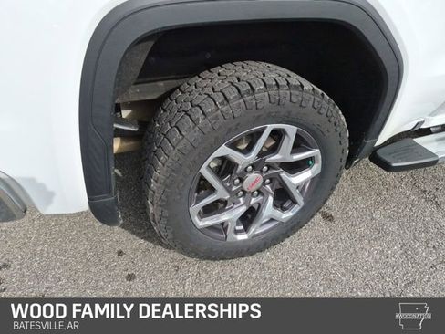 Used 2023 GMC Sierra 1500 SLT w/ SLT Premium Package image 31