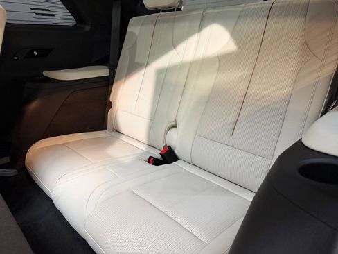 New 2026 Cadillac Vistiq Sport image 45