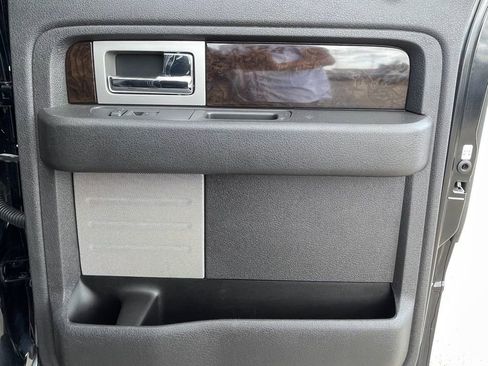 Used 2014 Ford F150 Platinum image 36
