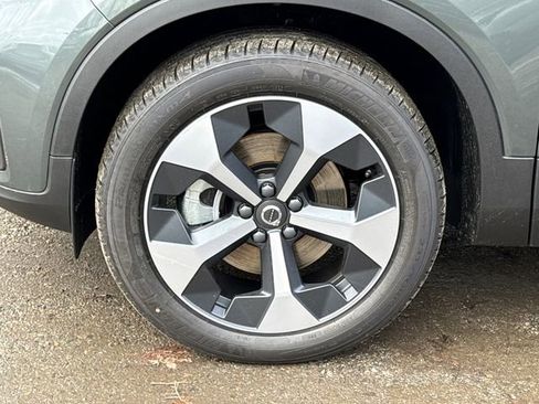 New 2026 Volvo XC40 B5 Core w/ Climate Package image 8