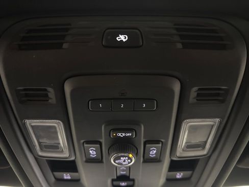 Used 2023 GMC Yukon Denali w/ Advanced Technology Package image 60