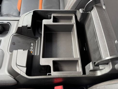 Used 2025 GMC Sierra 2500 AT4 w/ AT4 Premium Plus Package image 25