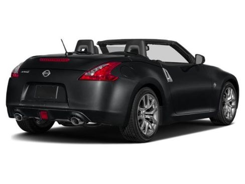 Used 2015 Nissan 370Z Touring Sport image 5