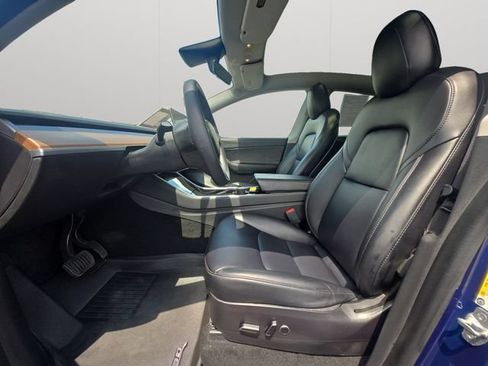 Used 2021 Tesla Model Y Long Range AWD/4WD image 10