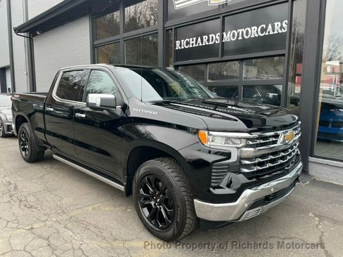 Used 2024 Chevrolet Silverado 1500 LTZ w/ Technology Package image 1