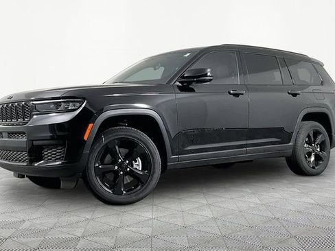 New 2025 Jeep Grand Cherokee L Altitude AWD/4WD image 1