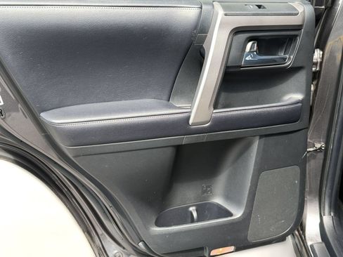 Used 2018 Toyota 4Runner SR5 RWD image 32