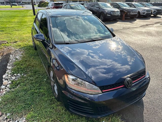 Used 2017 Volkswagen GTI SE FWD image 4