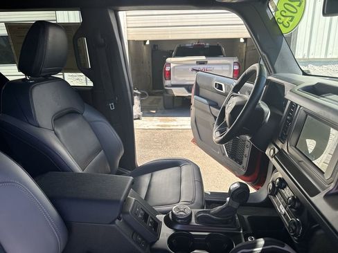 Used 2023 Ford Bronco Outer Banks AWD/4WD image 15