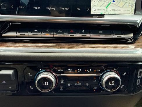 Used 2025 GMC Sierra 1500 Elevation AWD/4WD image 27