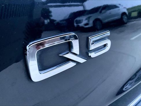 Used 2017 Audi Q5 2.0T Premium Plus w/ Premium Plus Package AWD/4WD image 31