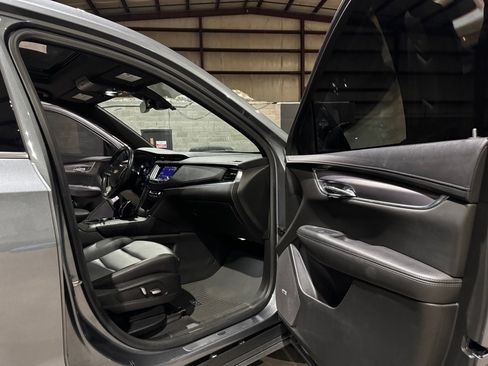 Used 2022 Cadillac XT6 Luxury image 18