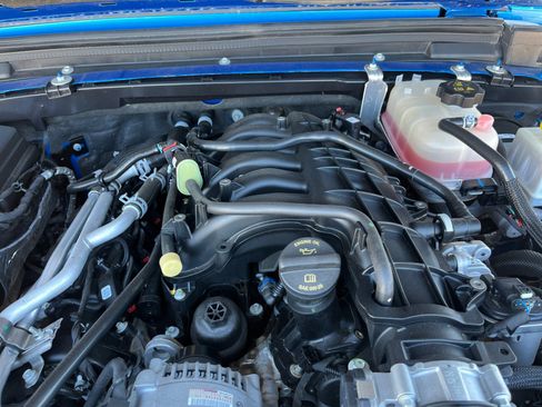 Certified 2023 Jeep Gladiator Sport w/ Trailer Tow Package image 22