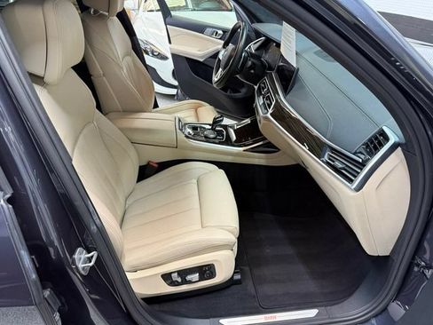 Used 2021 BMW X7 xDrive40i w/ Premium Package AWD/4WD image 35