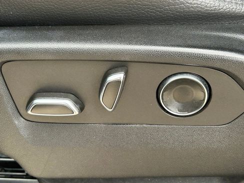 Used 2021 GMC Yukon Denali AWD/4WD image 31