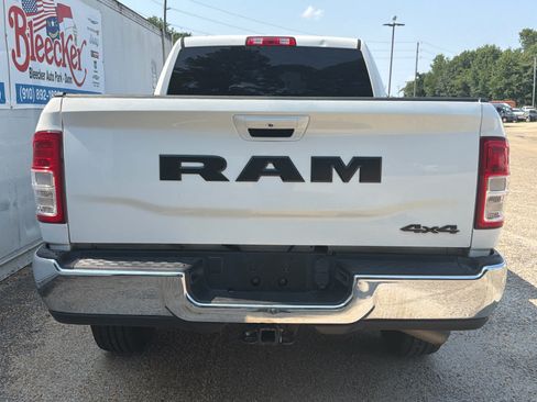 Used 2022 RAM 2500 Big Horn AWD/4WD image 4