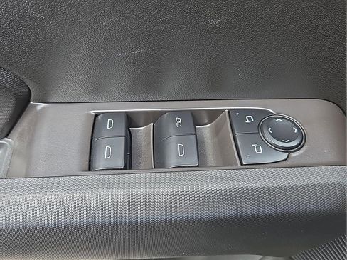 Used 2025 Chevrolet Colorado Trail Boss image 12