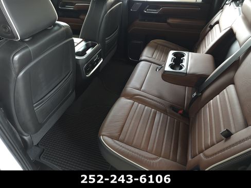 Used 2024 GMC Sierra 2500 Denali Ultimate AWD/4WD image 31