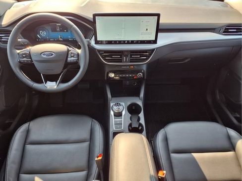 Used 2023 Ford Escape Platinum AWD/4WD image 16