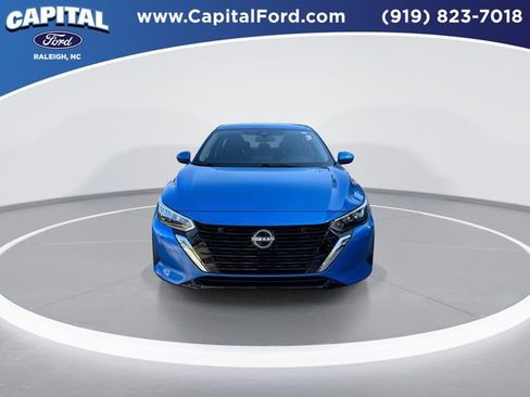 Used 2025 Nissan Sentra SV FWD image 3