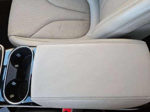 Used 2021 Lincoln Nautilus Reserve w/ Monochromatic Package image 26