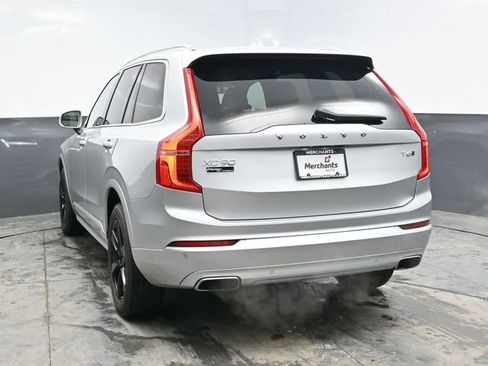Used 2021 Volvo XC90 T6 Momentum image 5