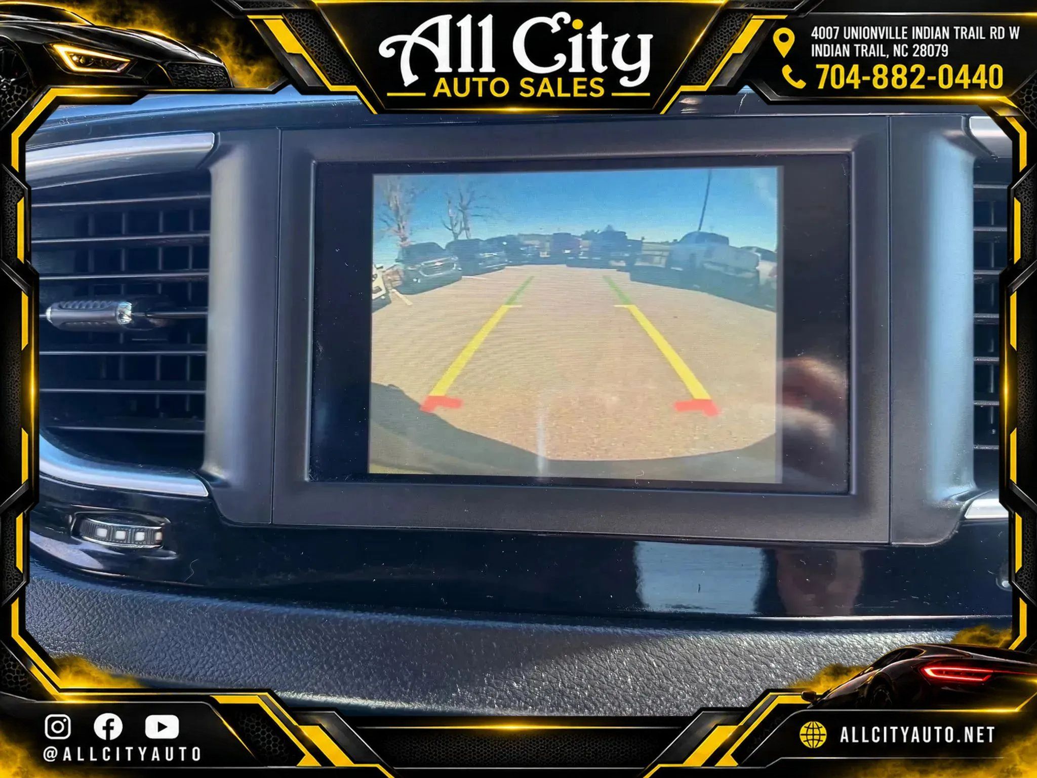 Used 2020 Chrysler Voyager Lxi FWD image 17